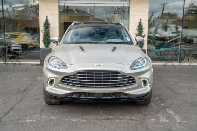 2021 Aston Martin DBX