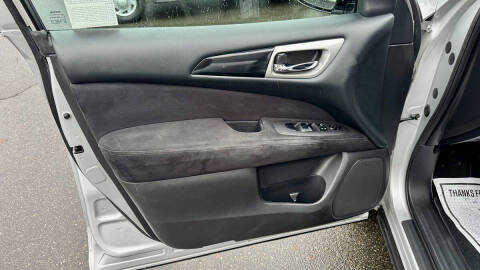 2013 Nissan Pathfinder SV