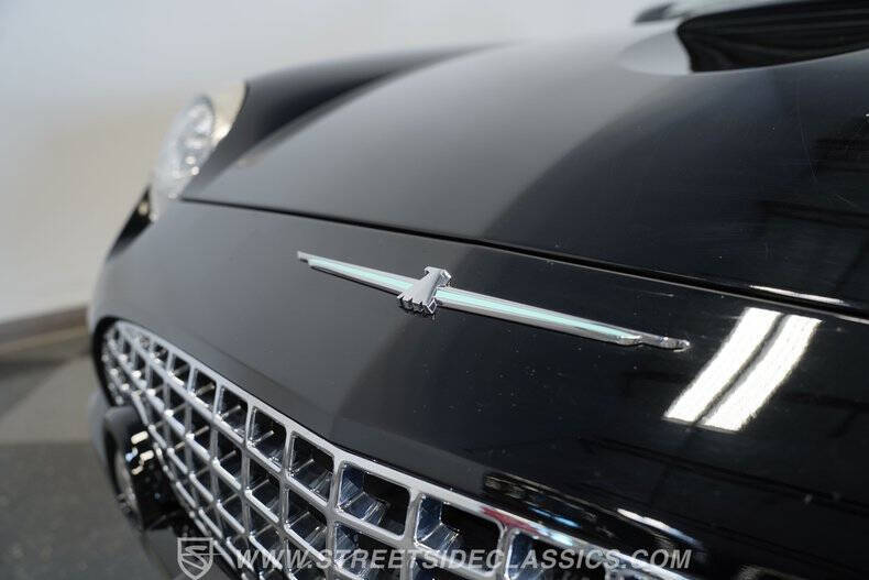 2003 Ford Thunderbird