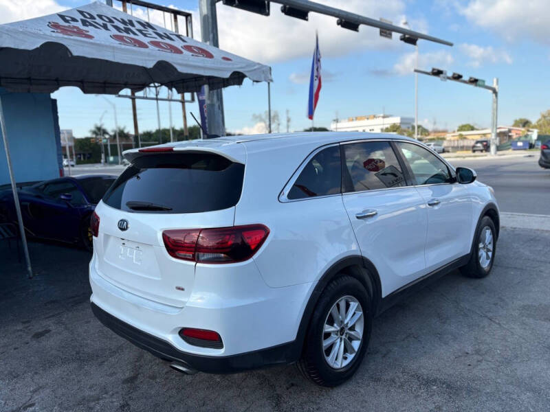 2020 Kia Sorento S V6
