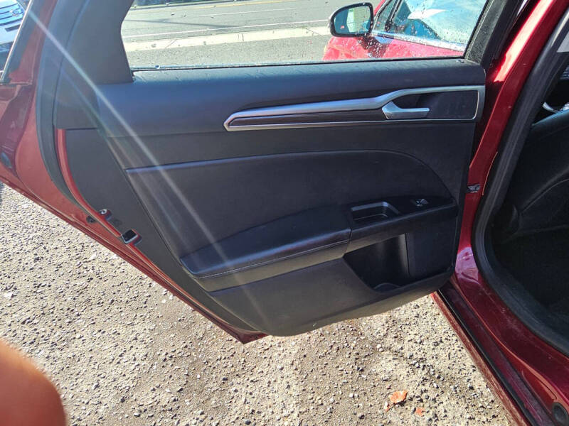 2019 Ford Fusion SEL