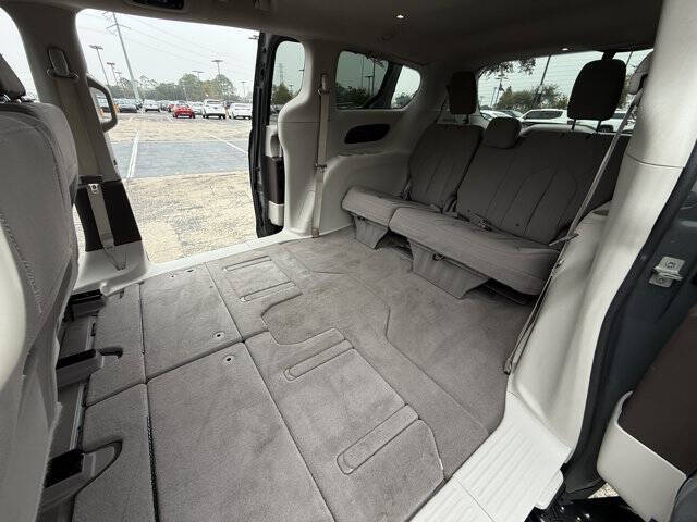 2021 Chrysler Pacifica Touring