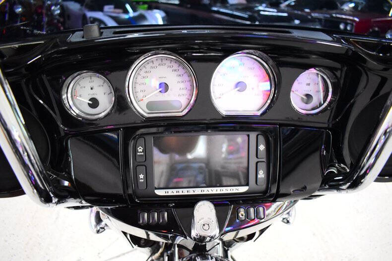 2017 Harley-Davidson Street Glide