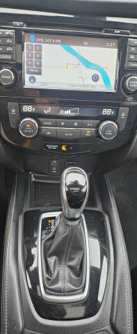 2017 Nissan Rogue SL