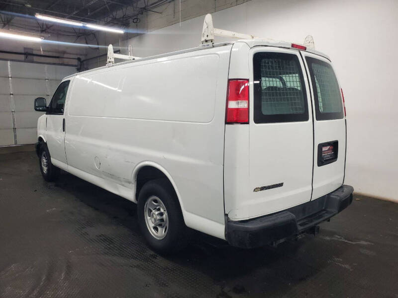 2018 Chevrolet Express 2500