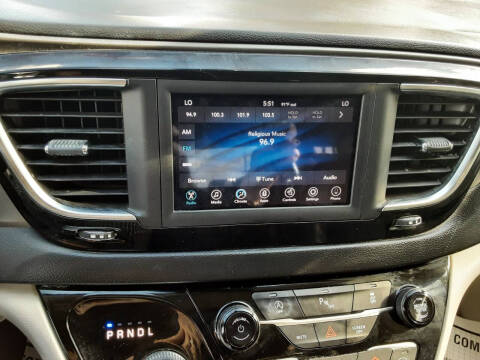 2020 Chrysler Pacifica Touring L