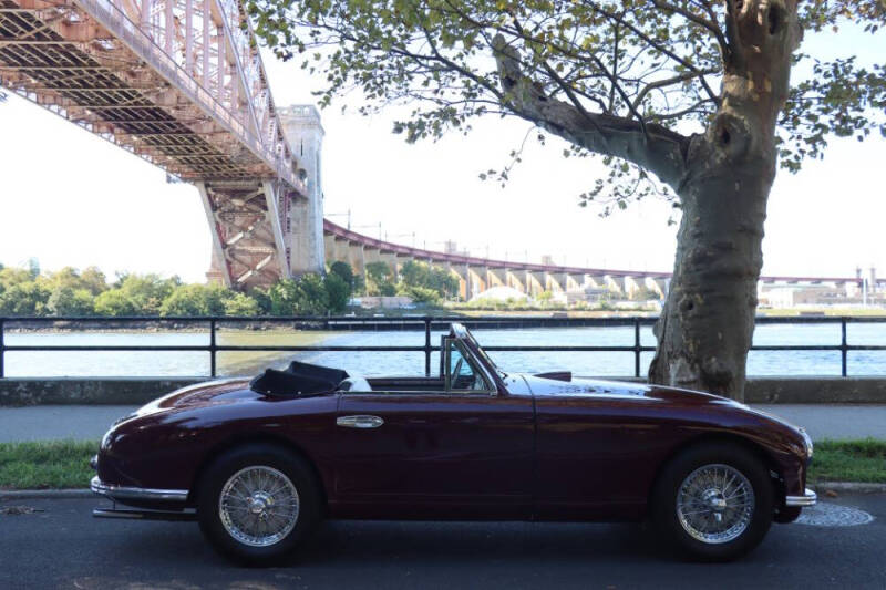 1953 Aston Martin DB2 Vantage