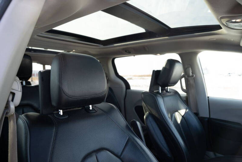 2018 Chrysler Pacifica Hybrid Limited