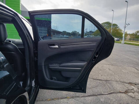 2017 Chrysler 300 Limited