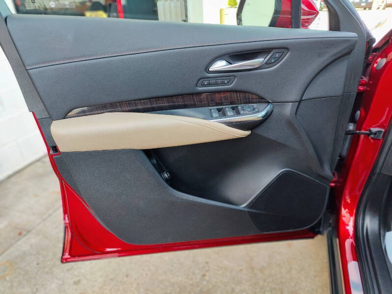 2024 Cadillac XT4 Premium Luxury