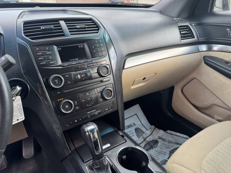 2017 Ford Explorer