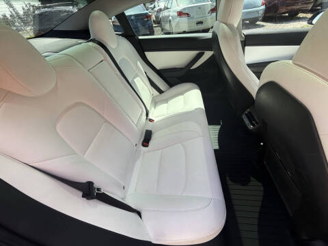 2019 Tesla Model 3 Standard Range Plus