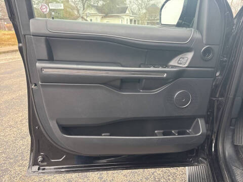 2023 Ford Expedition MAX XLT