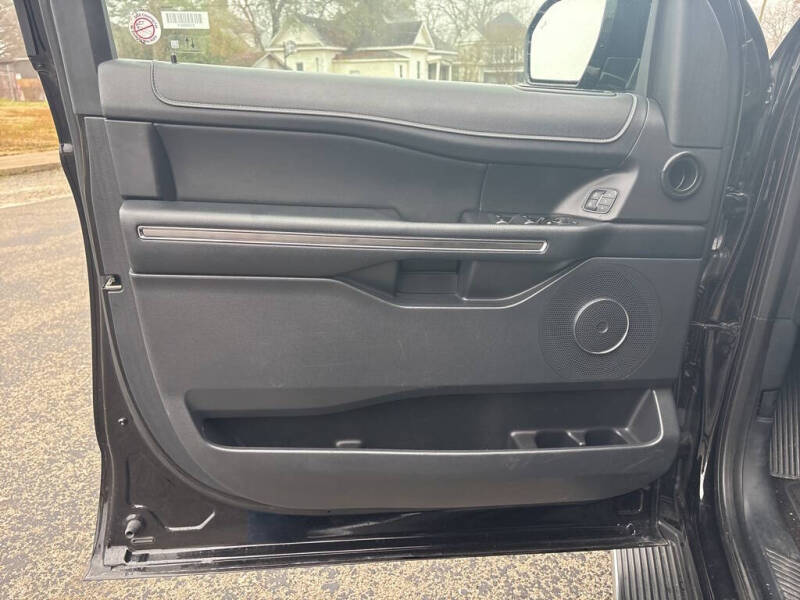 2023 Ford Expedition MAX XLT