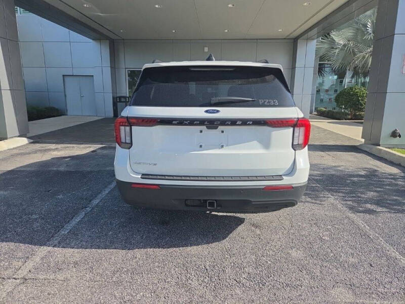 2025 Ford Explorer Active