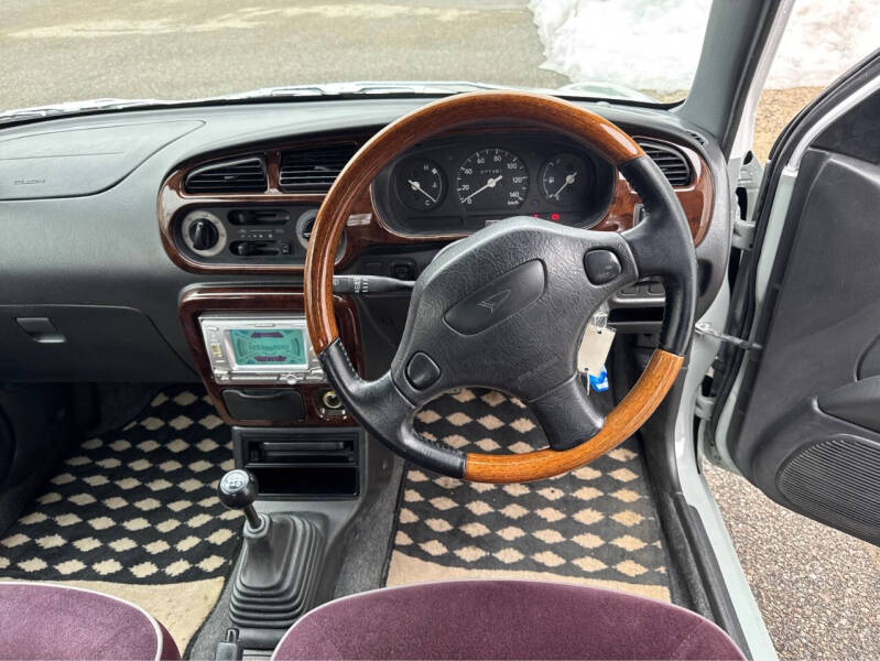 2000 Daihatsu Mira