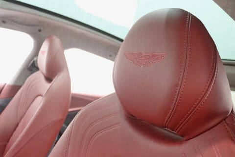 2021 Aston Martin DBX