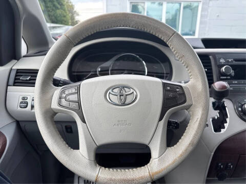 2013 Toyota Sienna