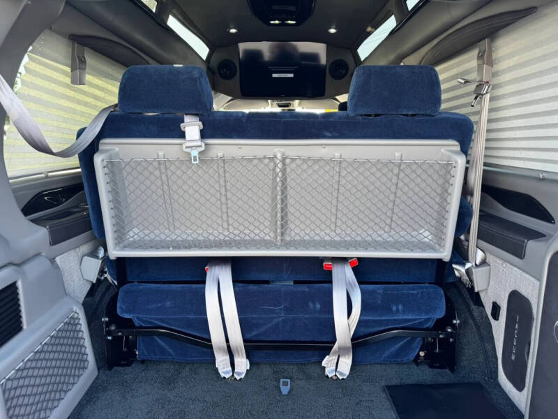 2025 Chevrolet Express 2500