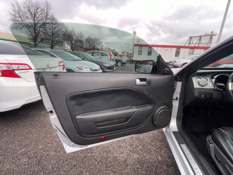 2007 Ford Mustang GT Deluxe