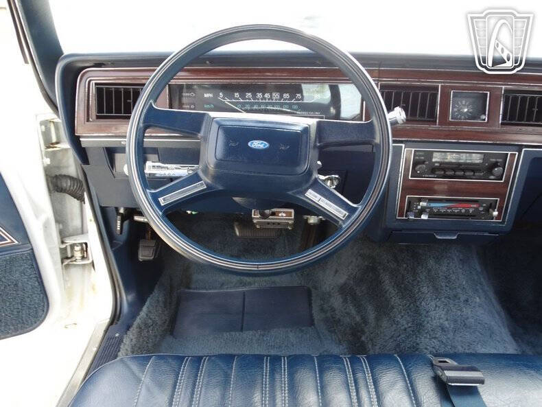 1985 Ford LTD Crown Victoria