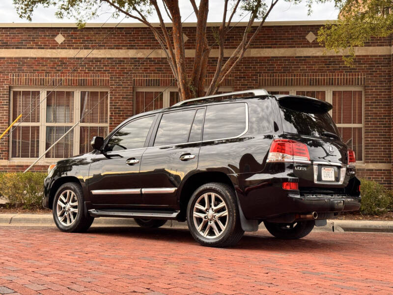 2013 Lexus LX 570