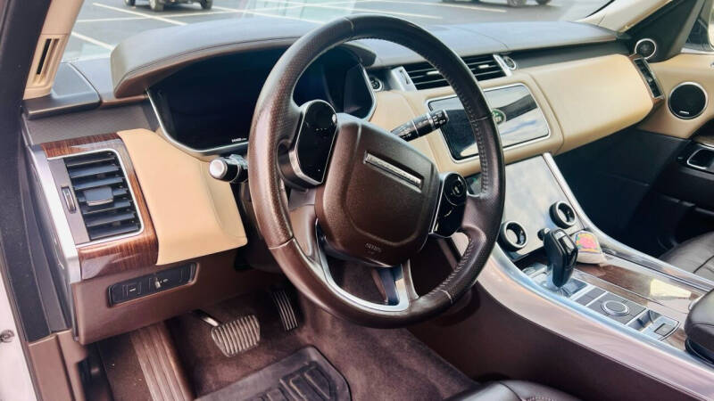 2019 Land Rover Range Rover Sport HSE photo 21