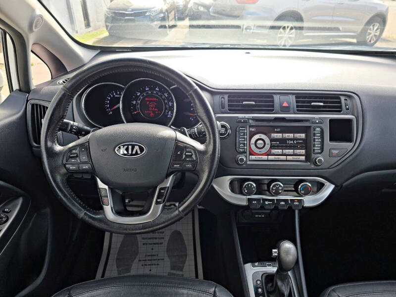2013 Kia Rio 5-Door SX