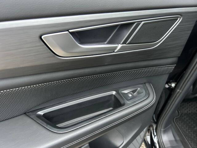 2024 Volkswagen Atlas Cross Sport SE 4Motion