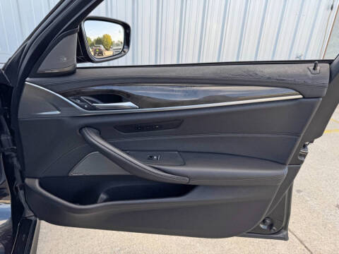 2017 BMW 5 Series 540i