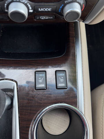 2016 Nissan Pathfinder SL