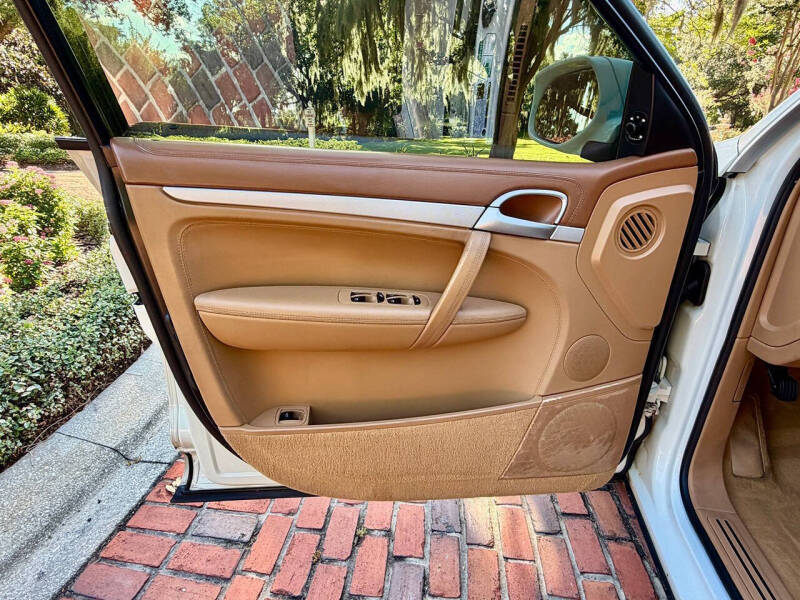 2010 Porsche Cayenne Tiptronic