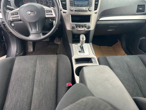 2013 Subaru Outback 2.5i