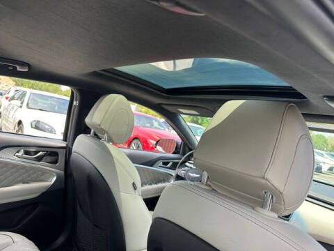 2023 Genesis G70