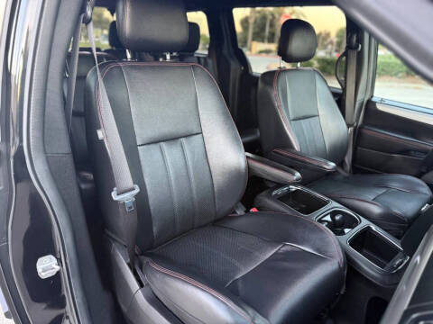 2014 Dodge Grand Caravan R/T