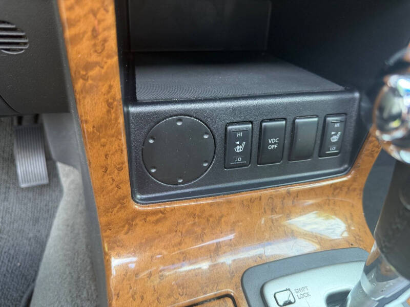 2007 Nissan Pathfinder LE