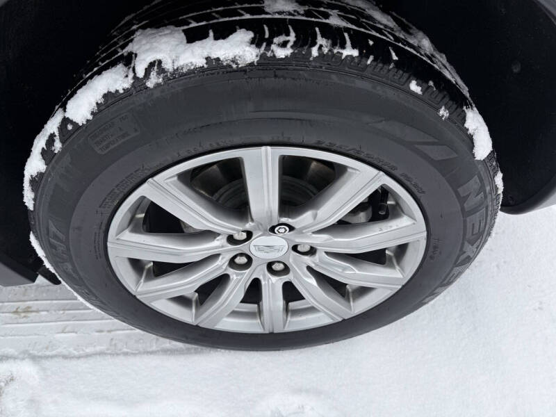 2020 Cadillac XT4 Premium Luxury