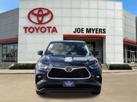 2025 Toyota Highlander LE