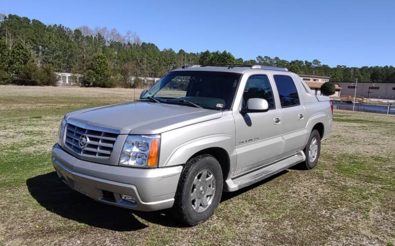 2005 Cadillac Escalade EXT for sale at Hal's Auto Sales in Suffolk VA