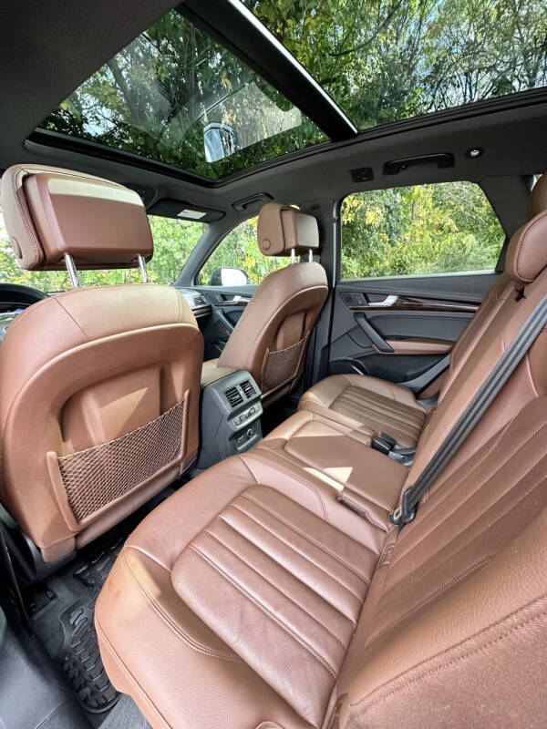 2020 Audi Q5 quattro Premium Plus 45 TFSI