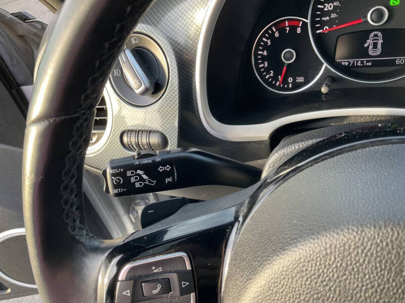 2012 Volkswagen Beetle