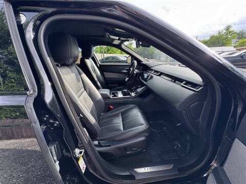 2018 Land Rover Range Rover Velar P250 R-Dynamic SE