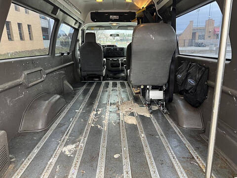 2013 Ford E-Series E-350 SD