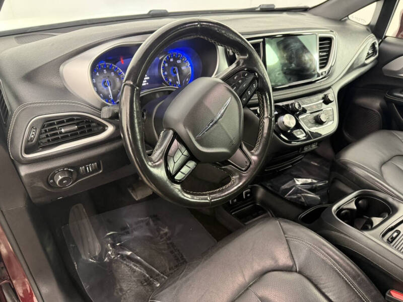2021 Chrysler Pacifica Touring L