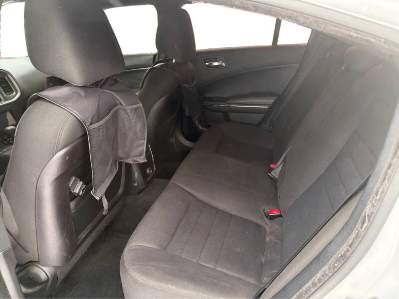 2013 Dodge Charger SE