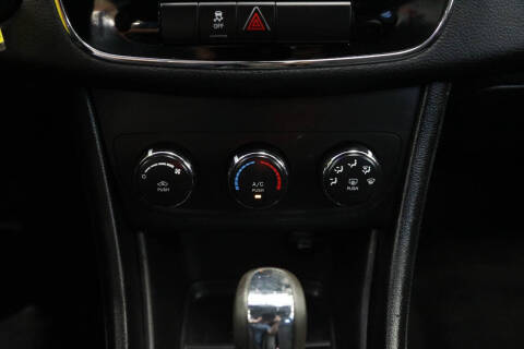 2014 Chrysler 200 LX