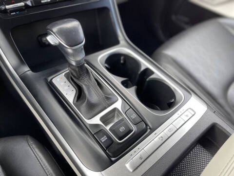 2022 Kia Carnival LX