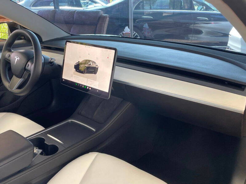 2023 Tesla Model 3 Performance