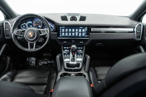 2023 Porsche Cayenne Coupe Platinum Edition