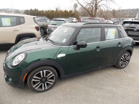 2019 MINI Hardtop 4 Door for sale at Bachettis Auto Sales in Sheffield MA